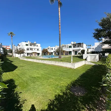 Vilamoura Modern House *