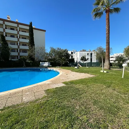 Vilamoura Modern House *