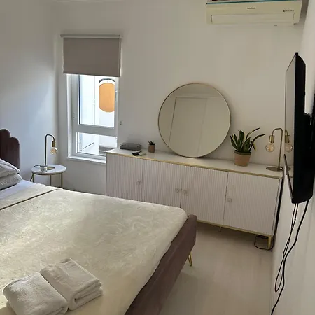 Vilamoura Modern House *